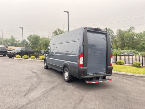 Used 2024 RAM ProMaster 3500 FWD image 4