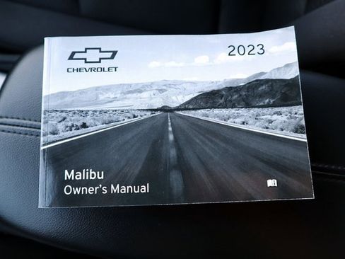 Used 2023 Chevrolet Malibu LT image 35