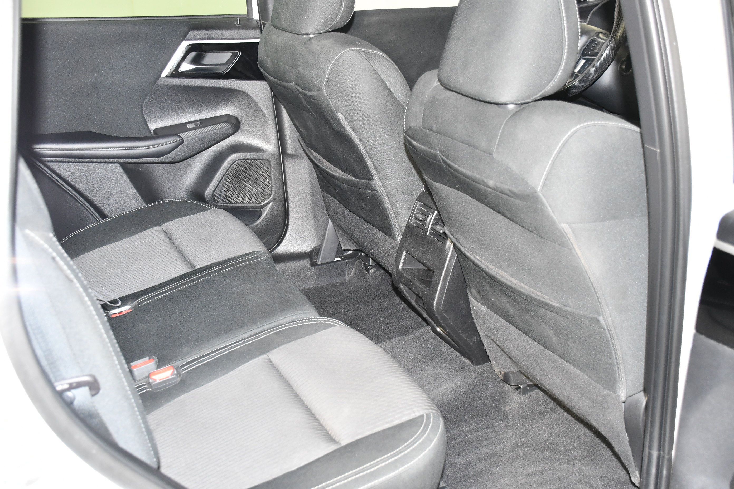 Used 2022 Mitsubishi Outlander ES AWD/4WD image 35