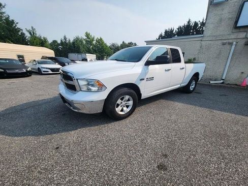 Used 2016 RAM 1500 Classic SLT AWD/4WD image 3