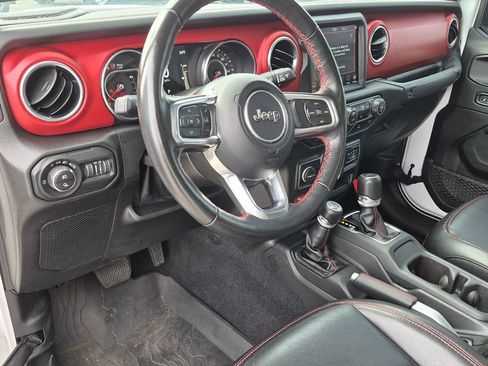 Used 2022 Jeep Gladiator Rubicon w/ LED Lighting Group AWD/4WD image 10