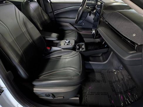 Used 2021 Ford Mustang Mach-E Premium RWD image 22