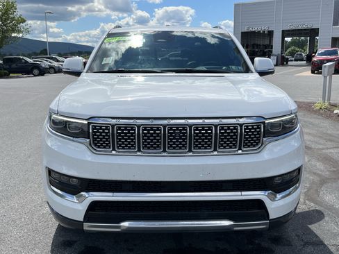 Used 2022 Jeep Grand Wagoneer Series I AWD/4WD image 15