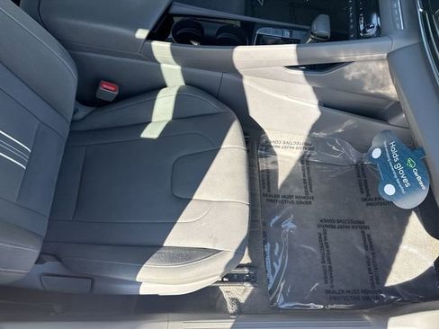 Used 2025 Hyundai Elantra SEL image 30