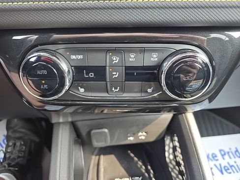 Used 2024 Chevrolet TrailBlazer ACTIV w/ Convenience Package AWD/4WD image 17