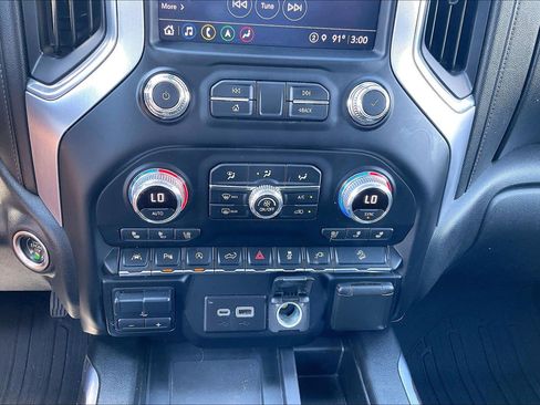 Used 2021 GMC Sierra 1500 SLT w/ SLT Premium Plus Package AWD/4WD image 30