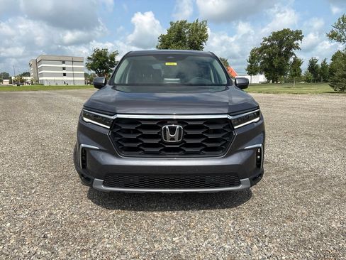 Used 2025 Honda Pilot EX-L image 2