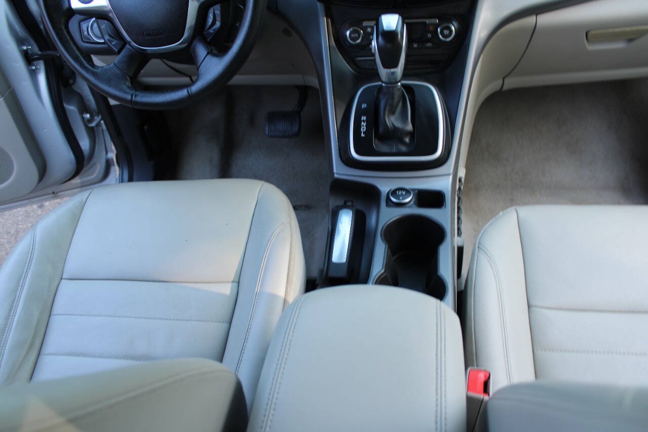 Used 2015 Ford C-MAX SE FWD image 16