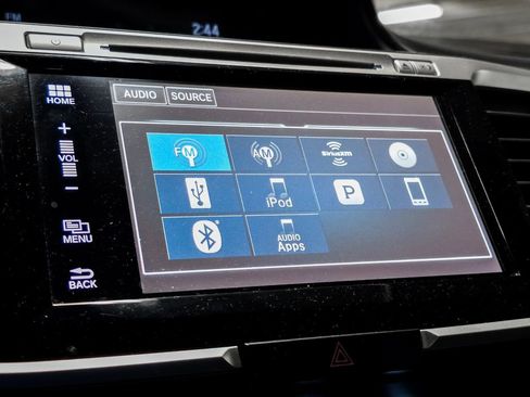 Used 2016 Honda Accord EX image 29