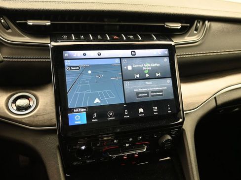 Used 2024 Jeep Grand Cherokee L Limited w/ Luxury Tech Group II image 14