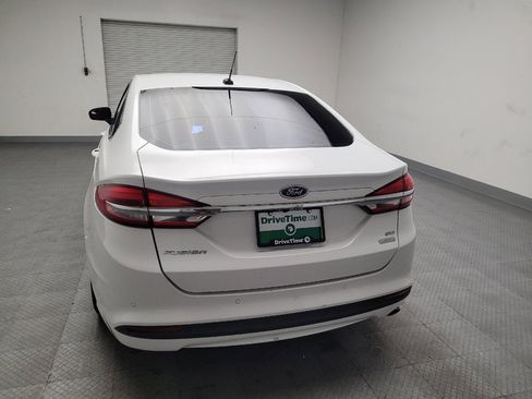 Used 2017 Ford Fusion SE w/ Fusion SE Technology Package image 6