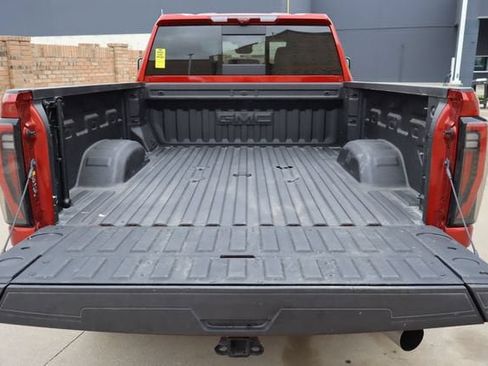 Used 2025 GMC Sierra 2500 AT4 w/ AT4 Premium Plus Package AWD/4WD image 30