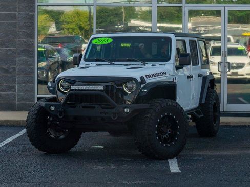 Used 2018 Jeep Wrangler Unlimited Rubicon w/ Dual Top Group AWD/4WD image 6