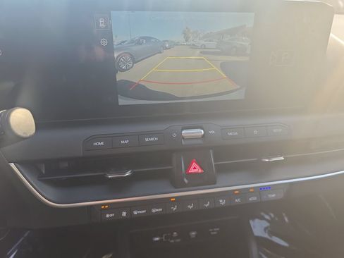 Used 2025 Kia K4 FWD image 18