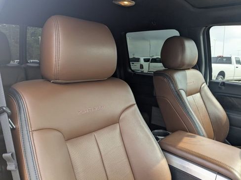 Used 2014 Ford F150 Platinum image 20