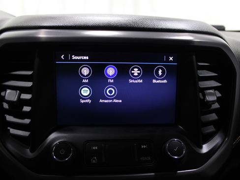 Used 2023 GMC Acadia AT4 w/ Technology Package image 17