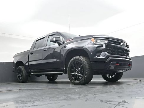 Used 2022 Chevrolet Silverado 1500 LT Trail Boss w/ LT Trail Boss Premium Package AWD/4WD image 29