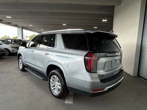 Used 2025 Chevrolet Tahoe LS image 3