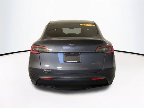Used 2021 Tesla Model Y Long Range image 6