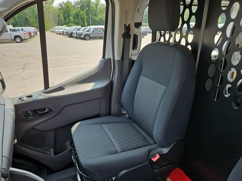 Used 2025 Ford Transit 250 Low Roof w/ Exterior Upgrade Package RWD image 8