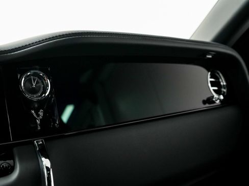 Certified 2025 Rolls-Royce Cullinan image 46