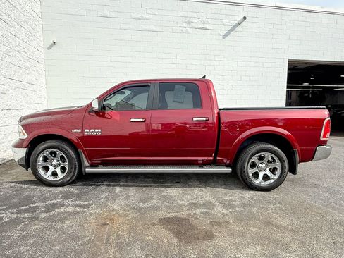 Used 2017 RAM 1500 Laramie w/ Convenience Group AWD/4WD image 8
