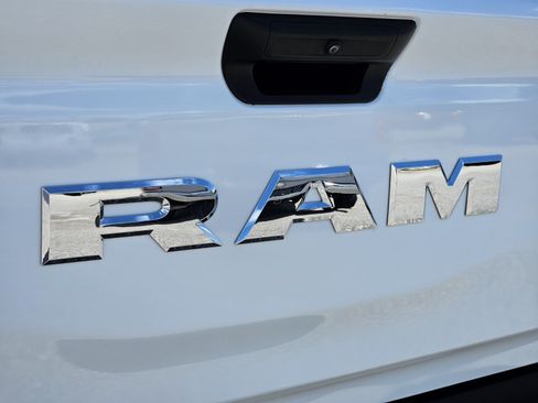 Used 2025 RAM 1500 Big Horn AWD/4WD image 12