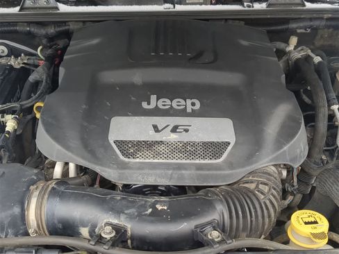 Certified 2016 Jeep Wrangler Unlimited Rubicon image 22