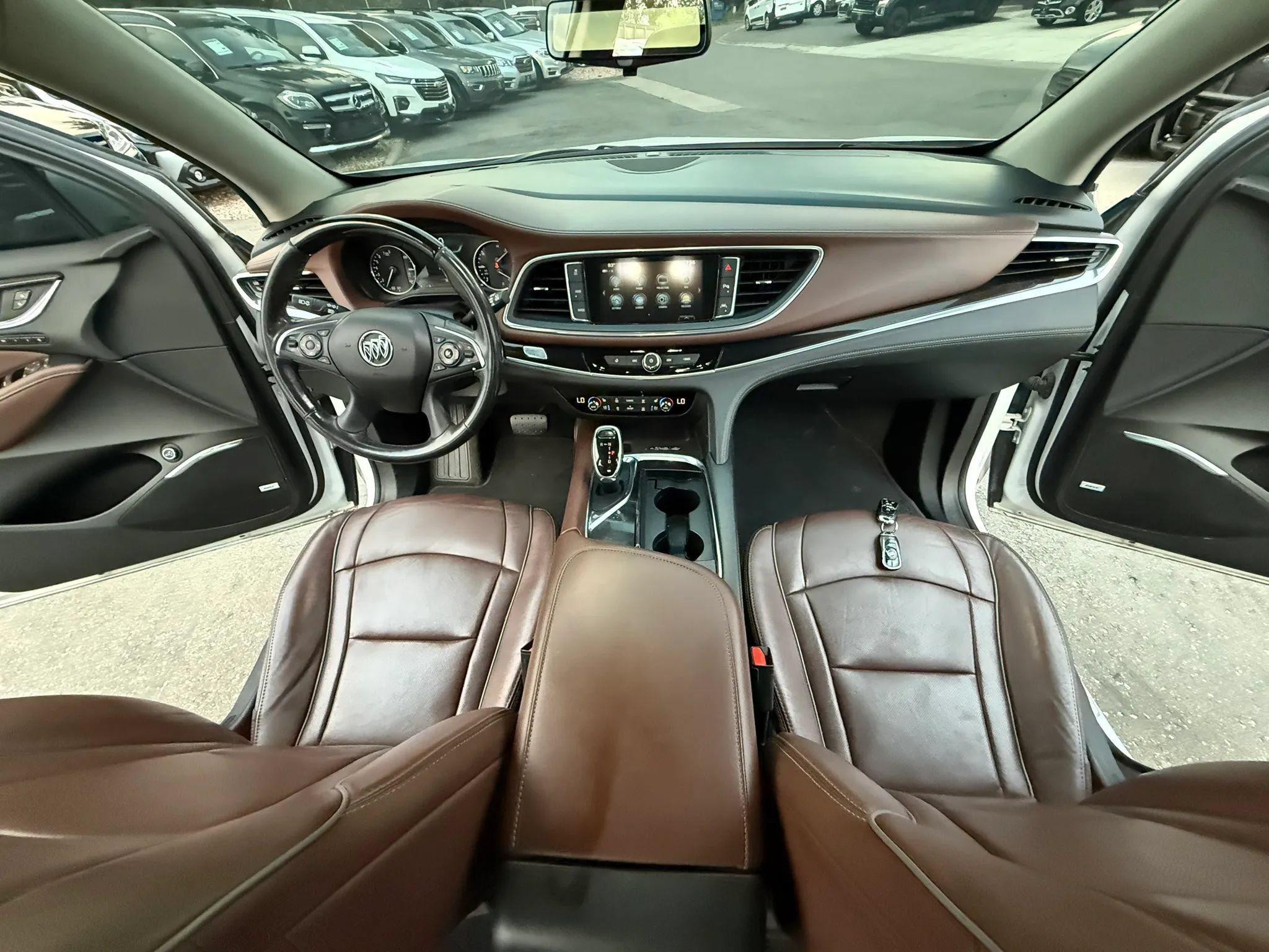 Used 2019 Buick Enclave Avenir w/ Avenir Technology Package AWD/4WD image 22