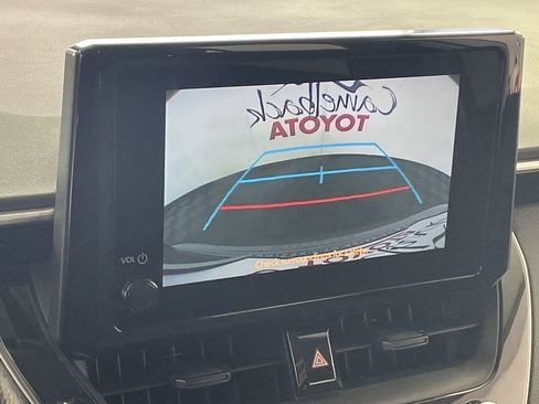 Used 2024 Toyota Corolla LE image 18
