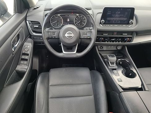 Used 2024 Nissan Rogue SV w/ SV Premium Package FWD image 25