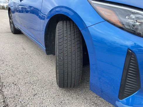 Used 2025 Nissan Sentra SV FWD image 16