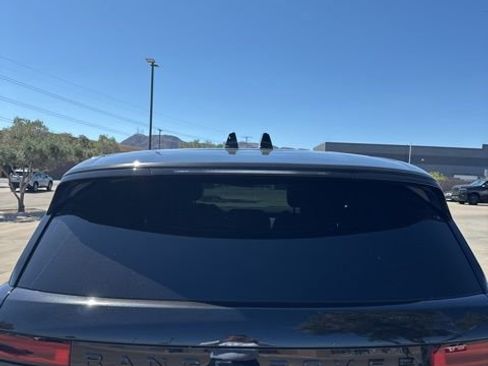 Used 2024 Land Rover Range Rover Sport SE image 9