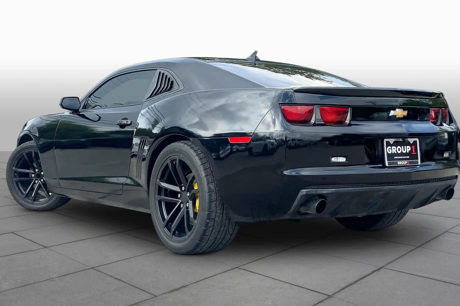 Used 2013 Chevrolet Camaro LS RWD image 11