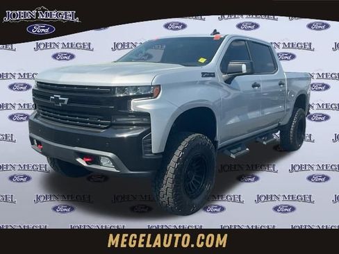 Used 2021 Chevrolet Silverado 1500 LT Trail Boss w/ Convenience Package II image 1