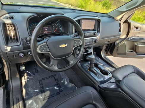 Used 2021 Chevrolet Colorado Z71 w/ Safety Package AWD/4WD image 15