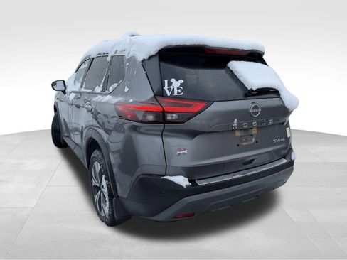 Used 2023 Nissan Rogue SV w/ SV Premium B Package image 7