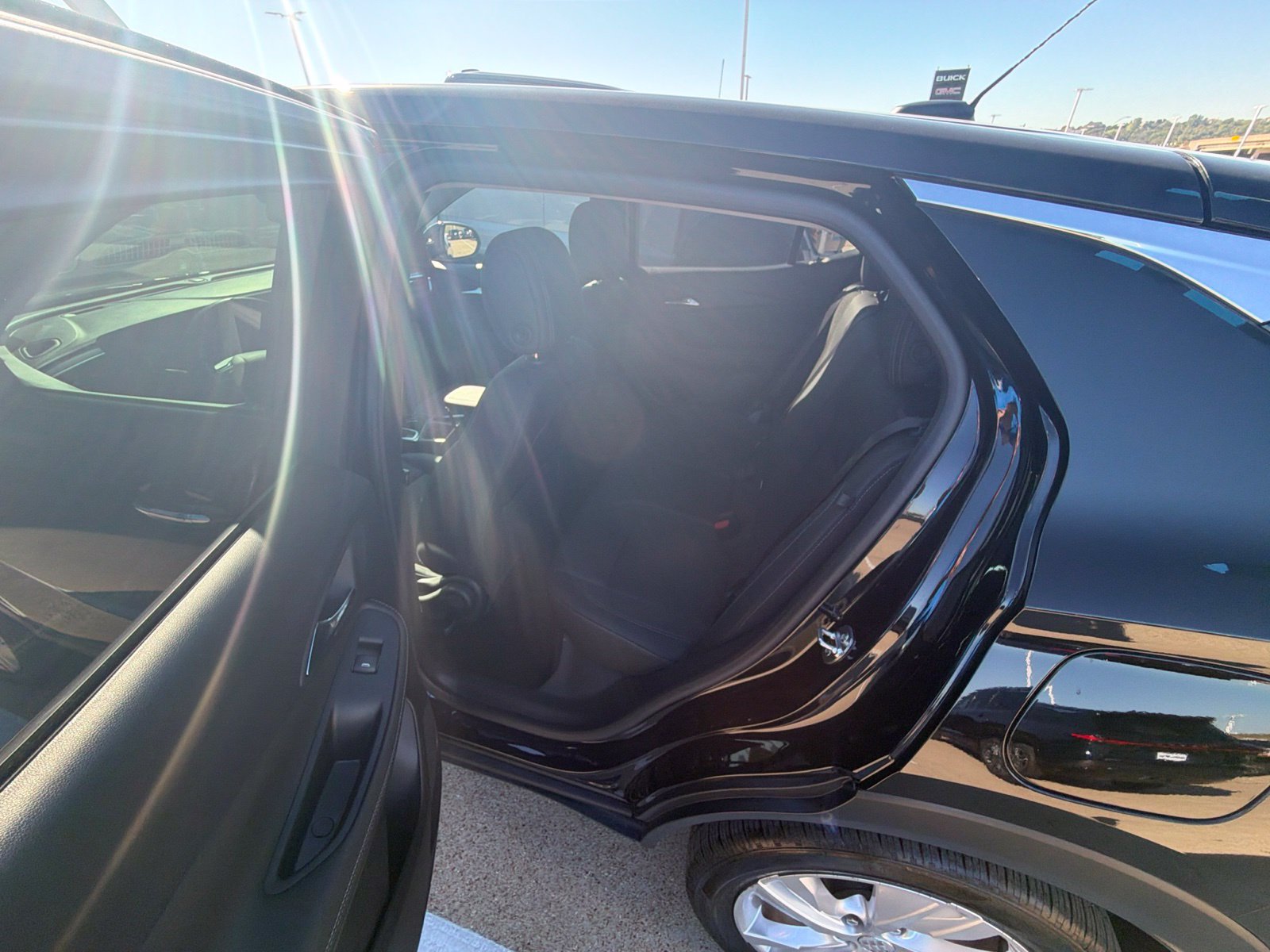Used 2024 Buick Encore GX Preferred FWD image 9
