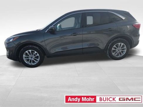 Used 2020 Ford Escape SE image 11