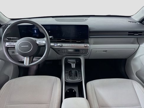 Certified 2025 Hyundai Kona SEL image 36