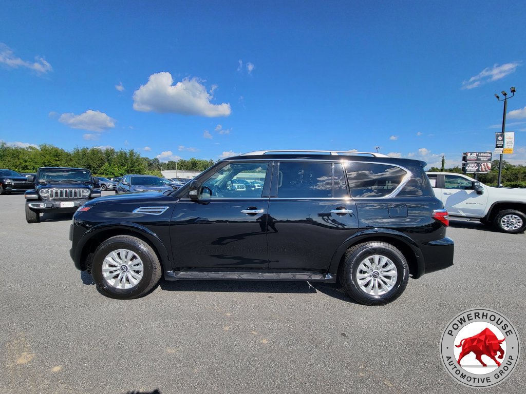 Used 2024 Nissan Armada SV AWD/4WD image 3