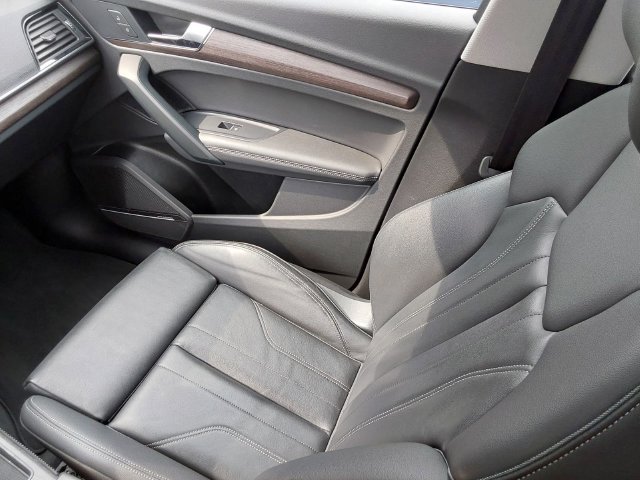 Used 2024 Audi Q5 2.0T Premium Plus AWD/4WD image 33