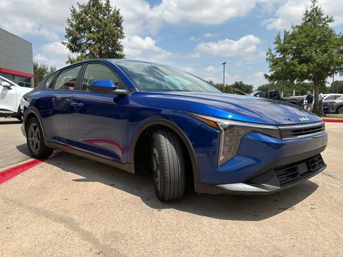 Used 2025 Kia K4 FWD image 4