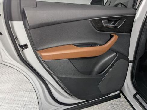 Used 2021 Audi Q7 2.0T Premium w/ Convenience Package image 17