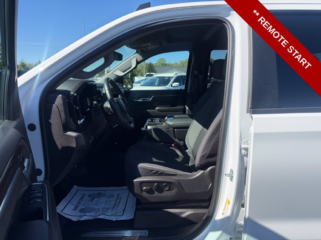 Used 2023 Chevrolet Silverado 1500 LT w/ Safety Package AWD/4WD image 13