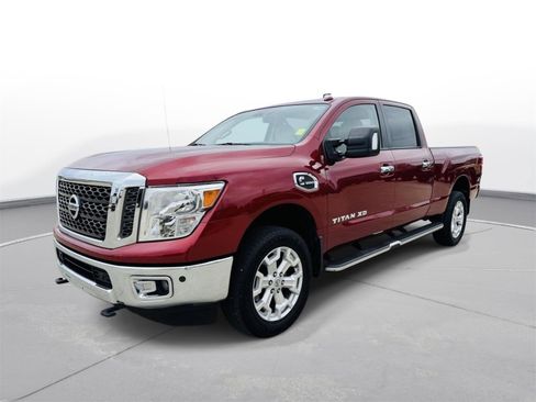 Used 2017 Nissan Titan SV image 33