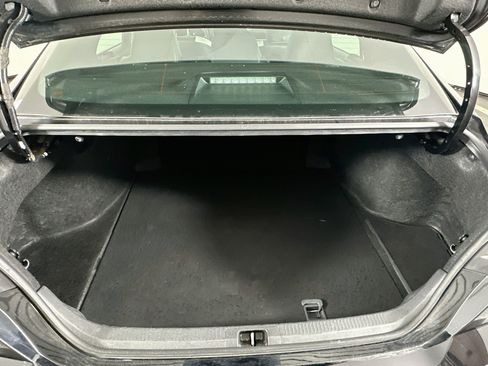 Used 2025 Toyota Camry SE FWD image 29