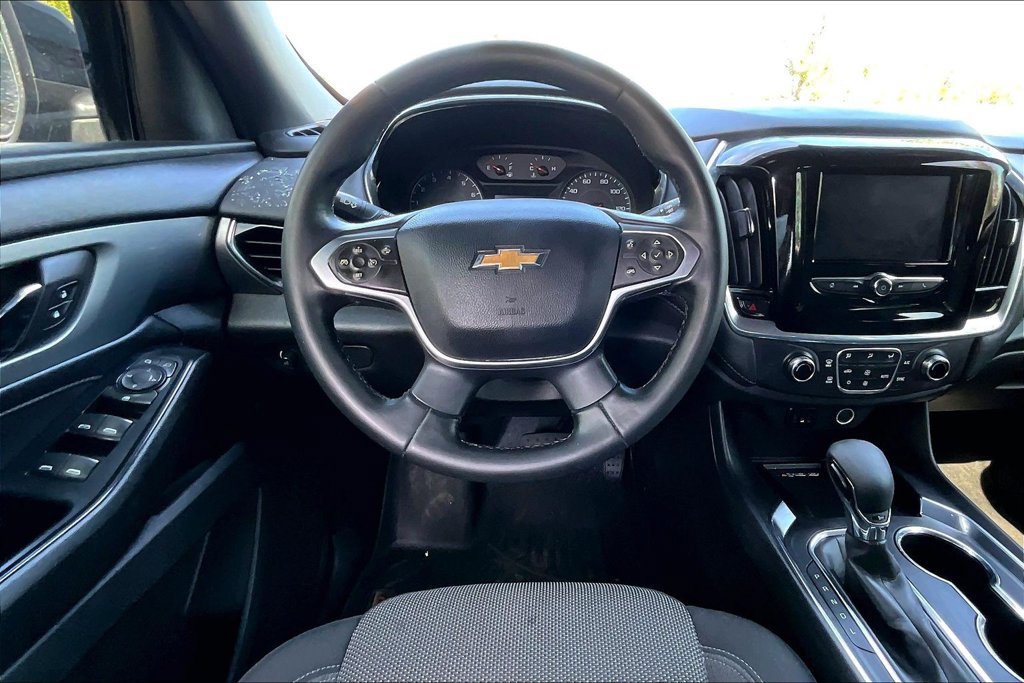 Used 2023 Chevrolet Traverse LT FWD image 7