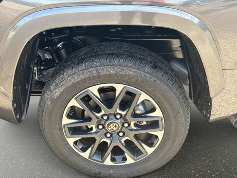 New 2026 Toyota Tundra Limited AWD/4WD image 10