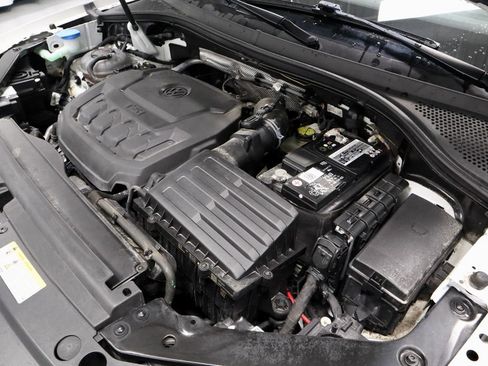 Used 2023 Volkswagen Tiguan SE R-Line AWD/4WD image 15